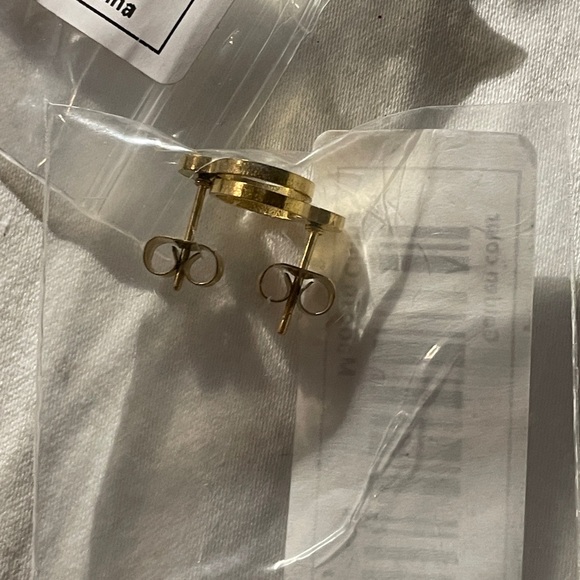 2 pairs Stainless Steel Round Smooth Stud Earrings, gold & steel, NWT - Picture 8 of 11